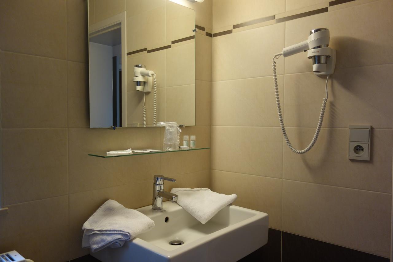 La Clochette Hotel Celles  ภายนอก รูปภาพ