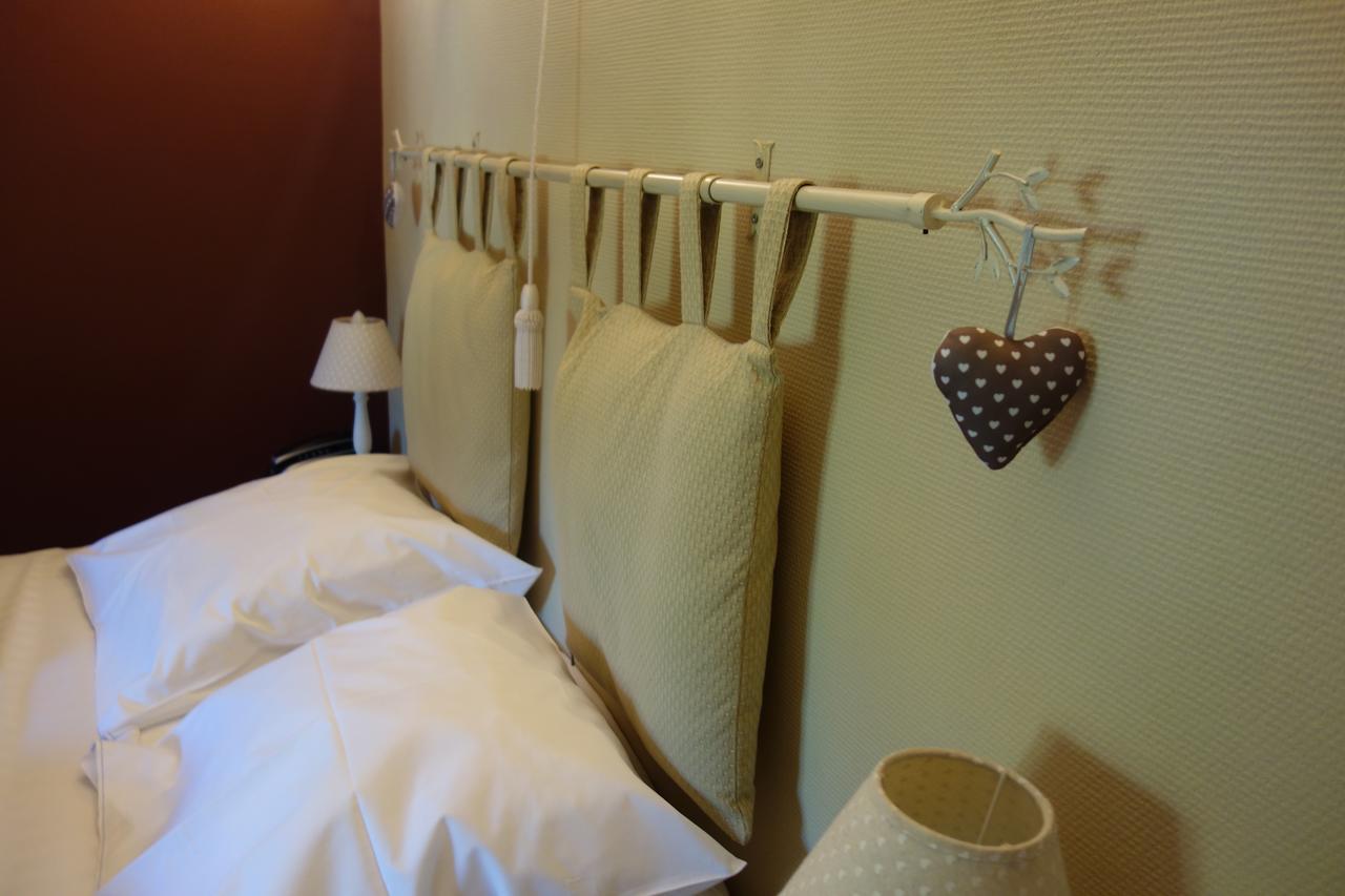La Clochette Hotel Celles  ภายนอก รูปภาพ